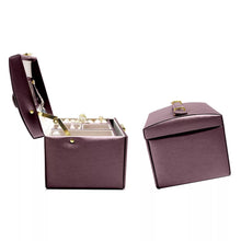 Cargar imagen en el visor de la galería, Joyero De 3 Niveles En Cuero Ecológico Con Llave Y Espejo Negro, Blanco y Pink.