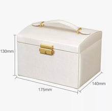 Cargar imagen en el visor de la galería, Joyero De 3 Niveles En Cuero Ecológico Con Llave Y Espejo Negro, Blanco y Pink.